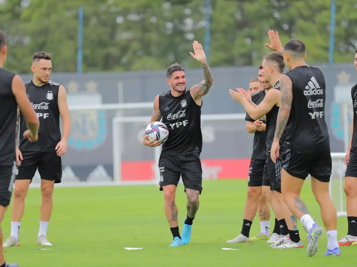 Argentina juega para cumplir y preocupar a Chile