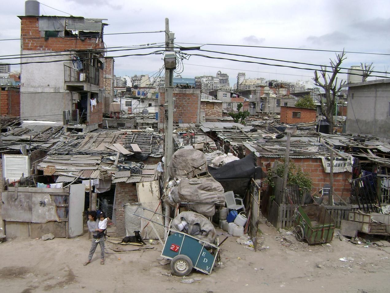 Desde la UCA estiman que aumentó la indigencia en el último trimestre de 2016