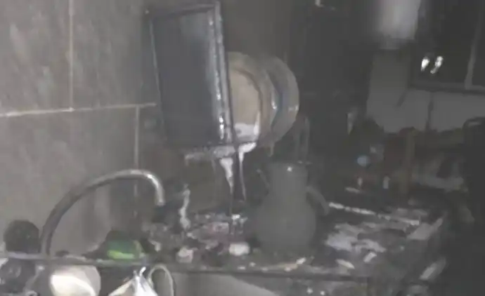 El foco de incendio fue de una gran magnitud, según el reporte policial.