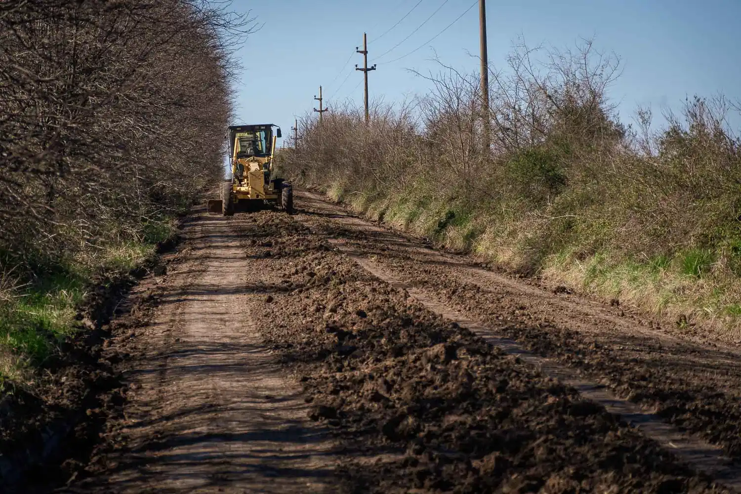 Reconstruyen caminos naturales del departamento Nogoyá