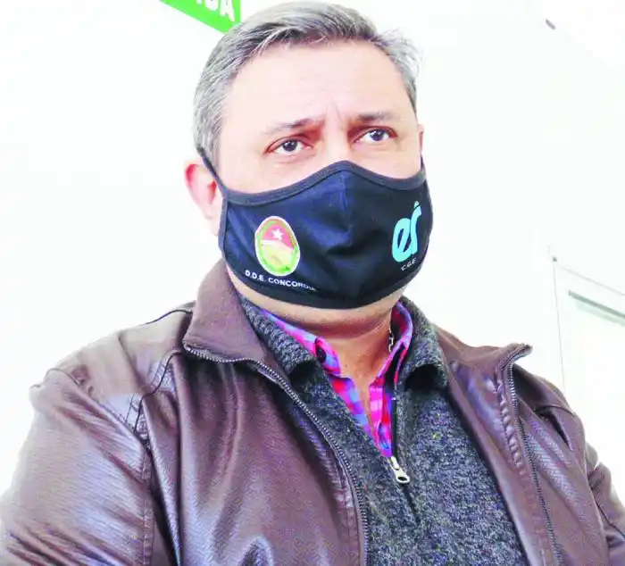 Fabián Vallejos: �SEs  irremplazable el docente en el aula⬝