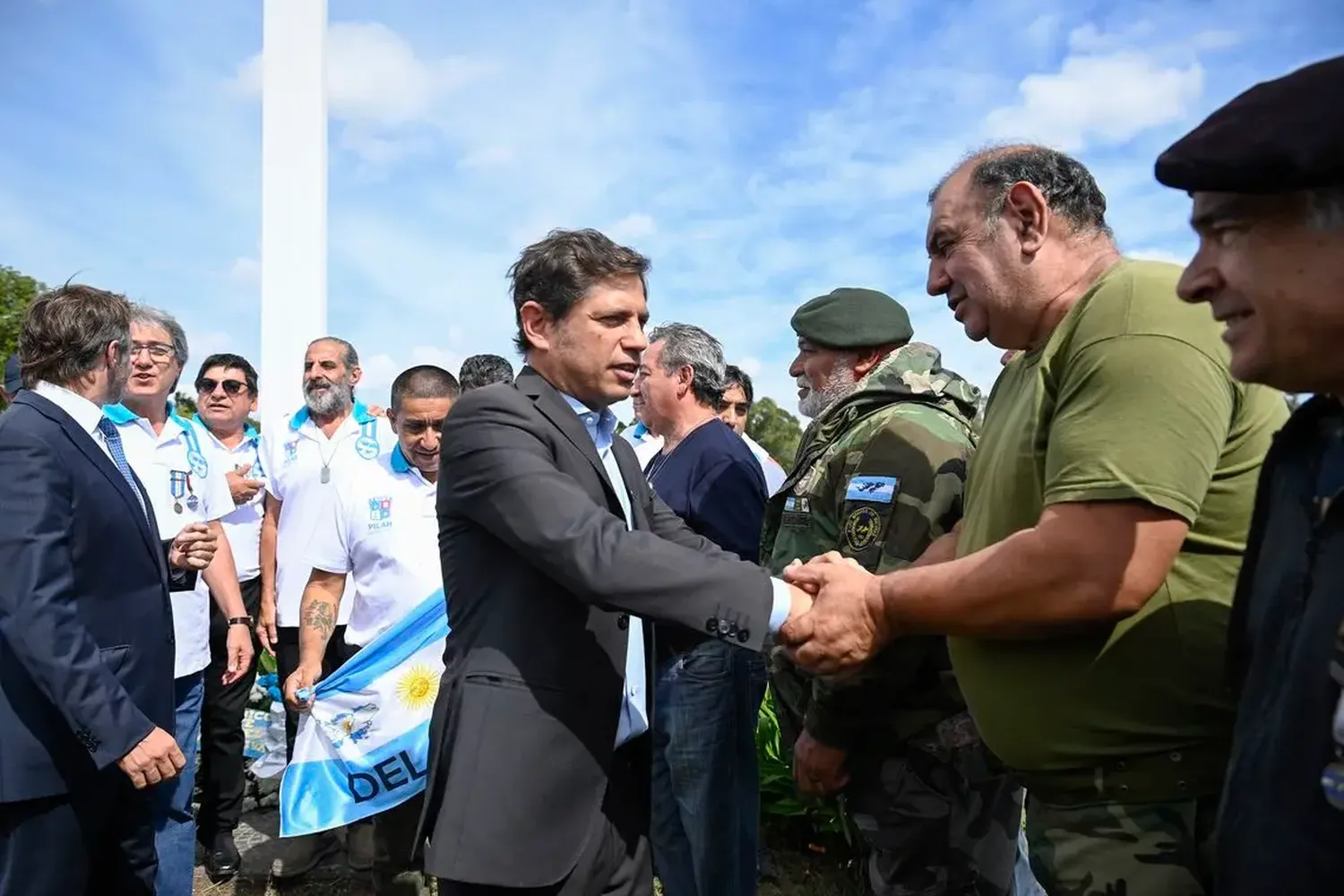 "La soberanía no es sólo un discurso el 2 de abril, no es sólo portar los símbolos nacionales o cantar el himno: la soberanía hay que ejercerla y actualizarla todos los días”, declaró el mandatario.