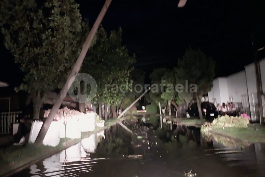 Temporal en Sunchales: la Junta de Protección Civil trabaja con los equipos de emergencia