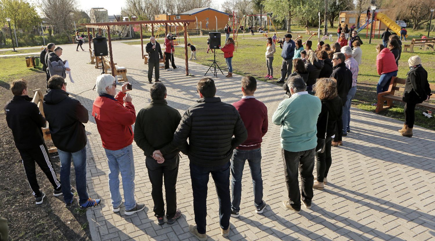 Inauguraron una plaza y una cancha de fútbol en el Barrio Belgrano