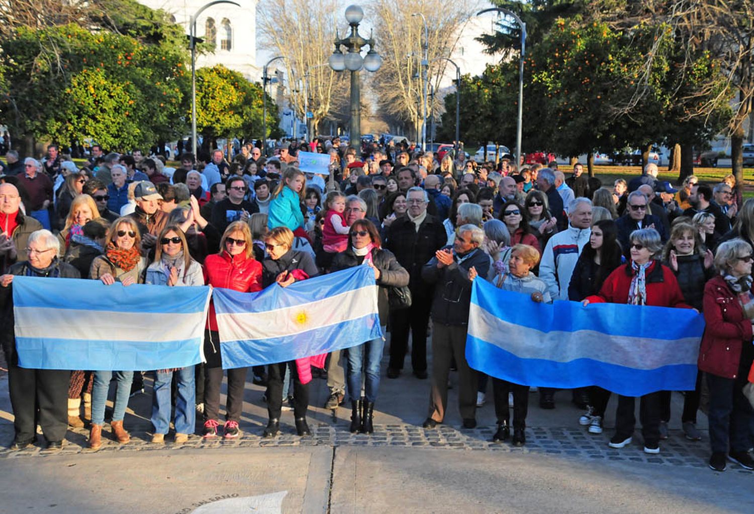 Luego de la derrota en las PASO, hubo una marcha en apoyo al Gobierno