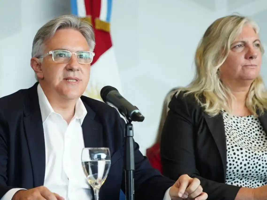 Martín Llaryora pruebas aprender