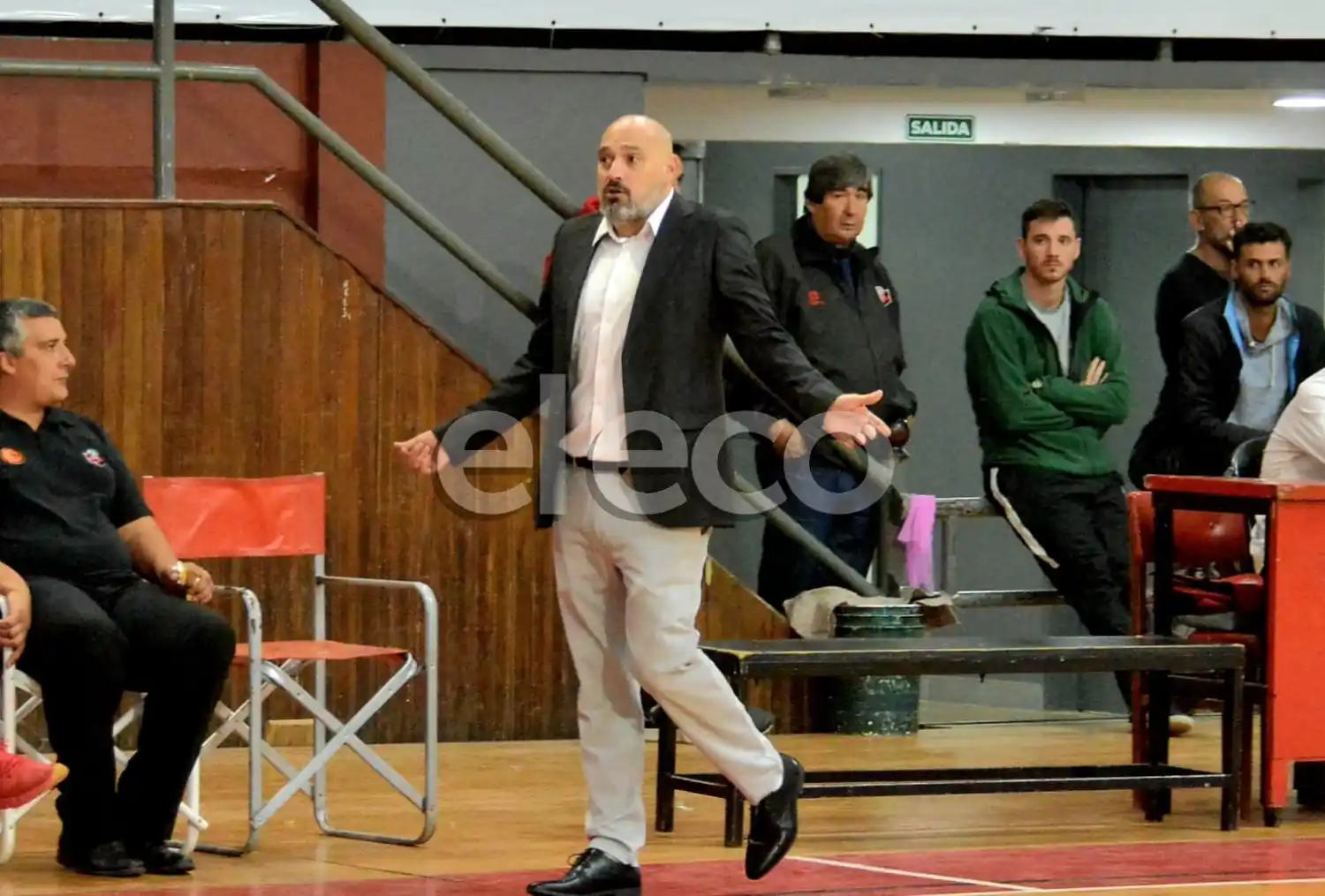 Aquino debutó el jueves en el banco rojinegro.