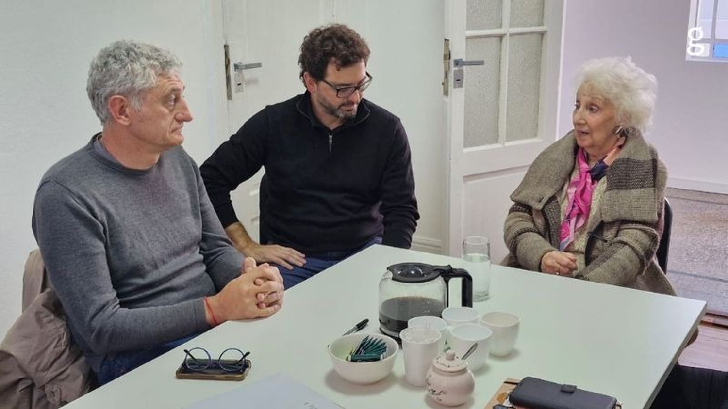 Gustavo Barrera con Estela Carlotto en La Plata