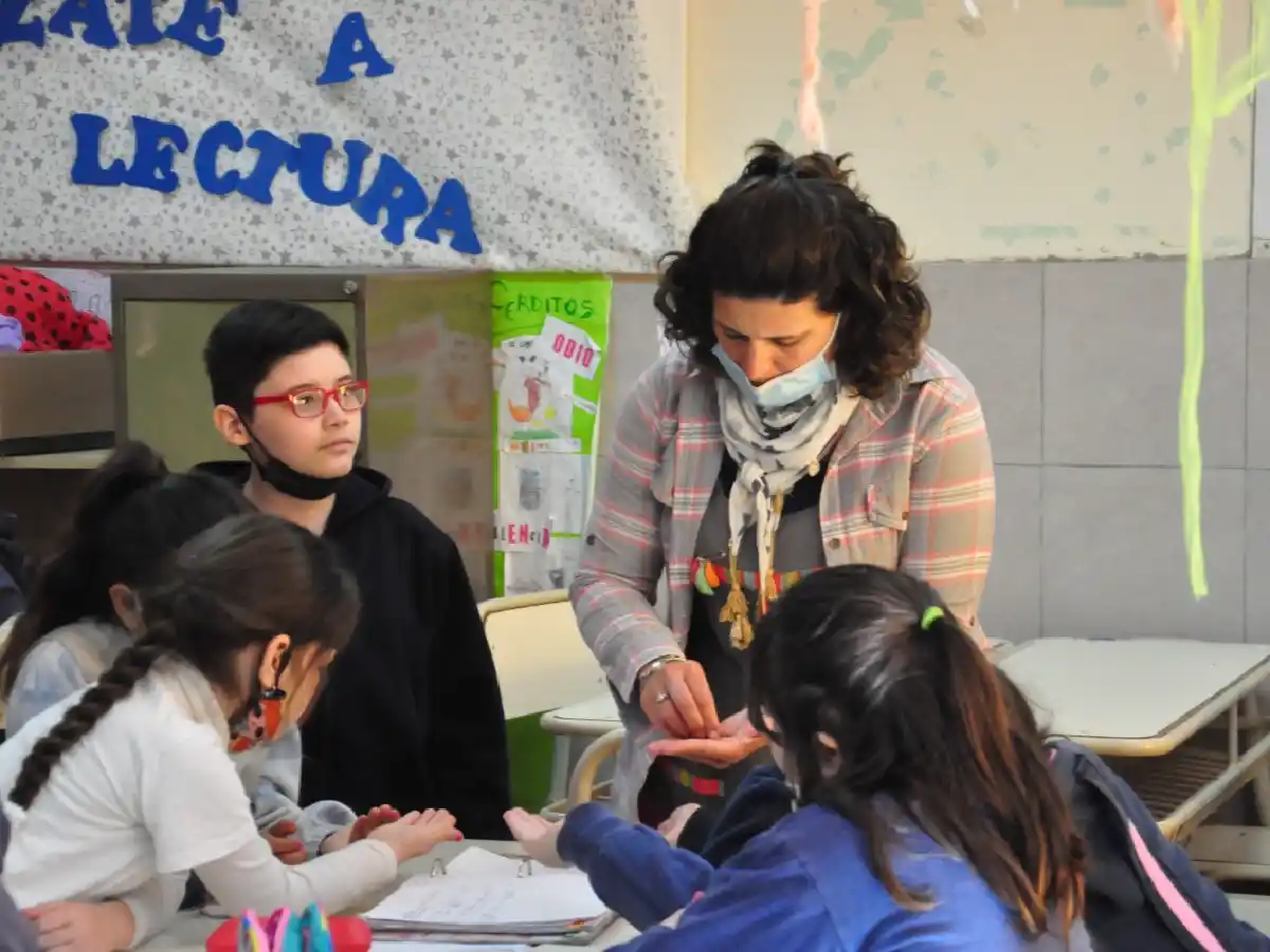 El municipio realizó una actividad con estudiantes por el Día del Árbol  