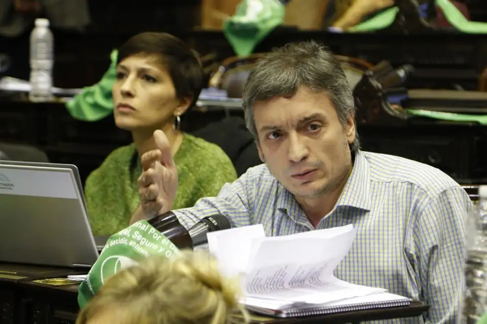 Máximo Kirchner estuvo en la Casa Rosada y se reunió con De Pedro