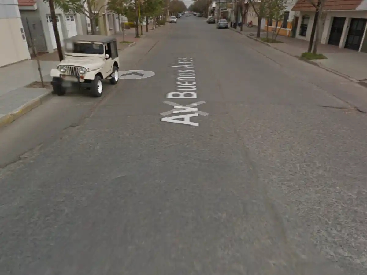 Motochorros asaltaron a un pintor e intentaron golpearlo