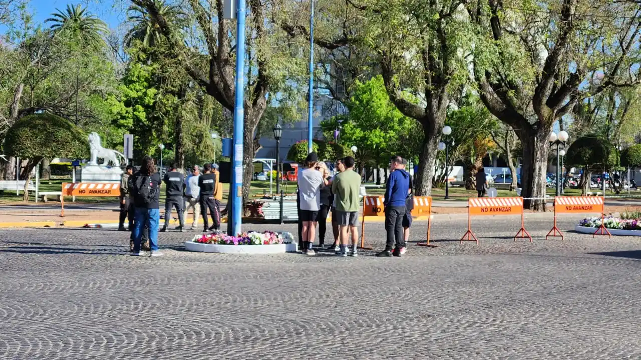 Se viene algo grande en pleno centro de la ciudad, ¿qué están preparando? corte de transito plaza 25 de mayo festival palau 2025 - 1