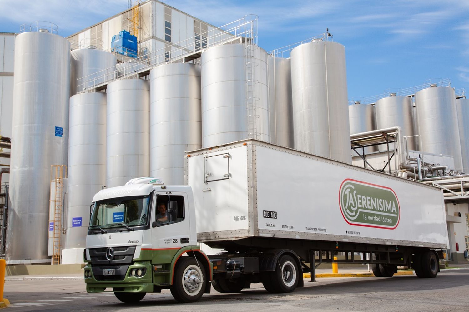 Mastellone Hnos. entregará más de 250.000 vasos de leche a través Haciendo Camino y Pata Pila