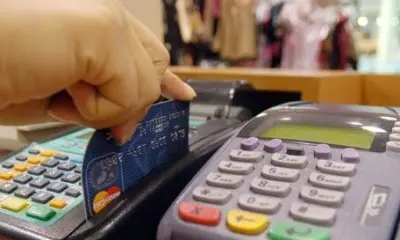 Dólar turista: La AFIP aumentó el recargo por compras en el exterior al 35%