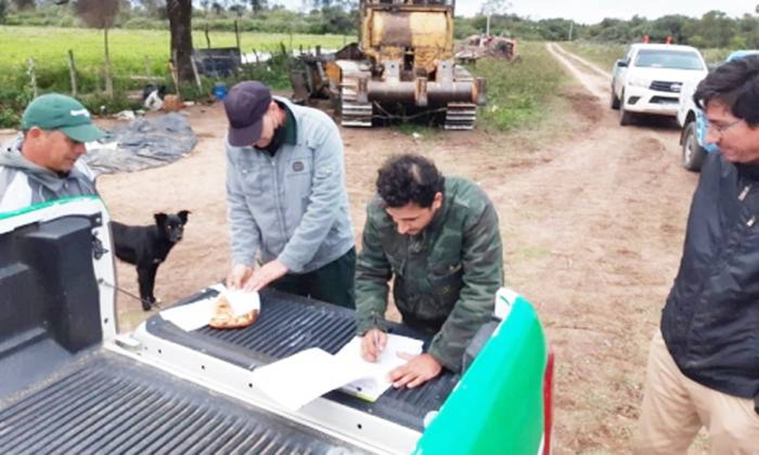 Frenaron tres desmontes ilegales y secuestraron una topadora en el interior de Chaco