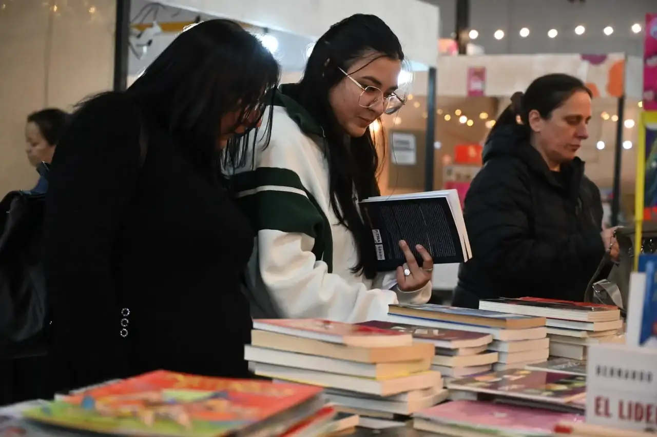 Con muchas actividades, hoy finaliza la tercera edición de la Feria Internacional del Libro