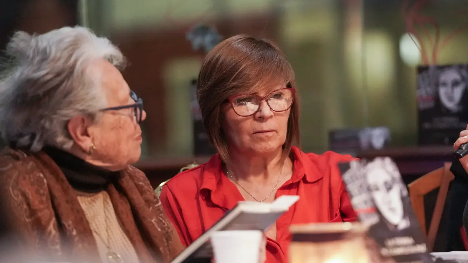 Gumer Reyes. Presentó su libro en el Hotel San Martín
