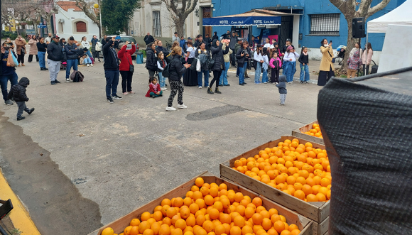 Fiesta de la Naranja: stands gastronómicos, artesanos, asador criollo y shows en vivo, este fin de semana