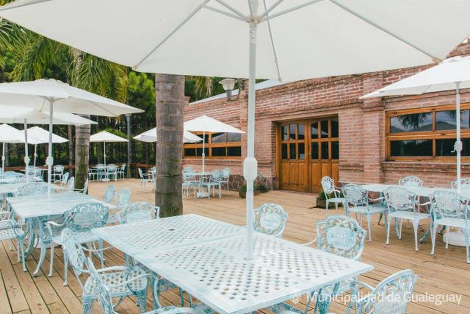 El Restaurante del Complejo Turístico Faro del Lago