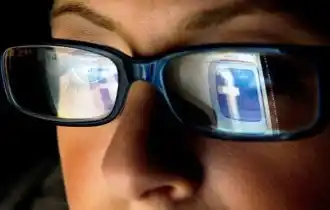 Las redes sociales ya superan a los diarios como fuente de noticias en EE.UU.