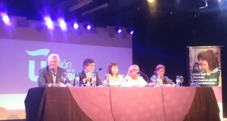 Diego Lafalce en el lanzamiento de la Junta de Gobierno de Unión por la Libertad