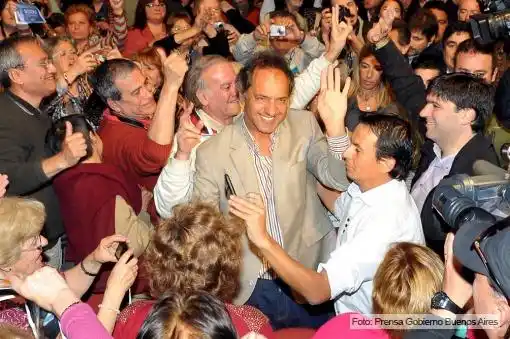 Scioli encabezó acto por el Día del Jubilado en Mar del Plata