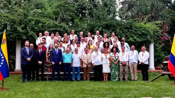 Cerró el cuarto ciclo de los diálogos de paz entre el gobierno Petro y el ELN