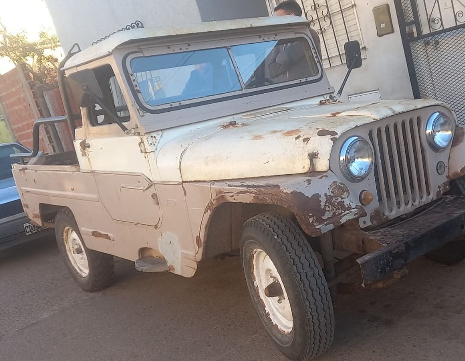 Secuestraron un Jeep modelo 1964 en Gualeguaychú