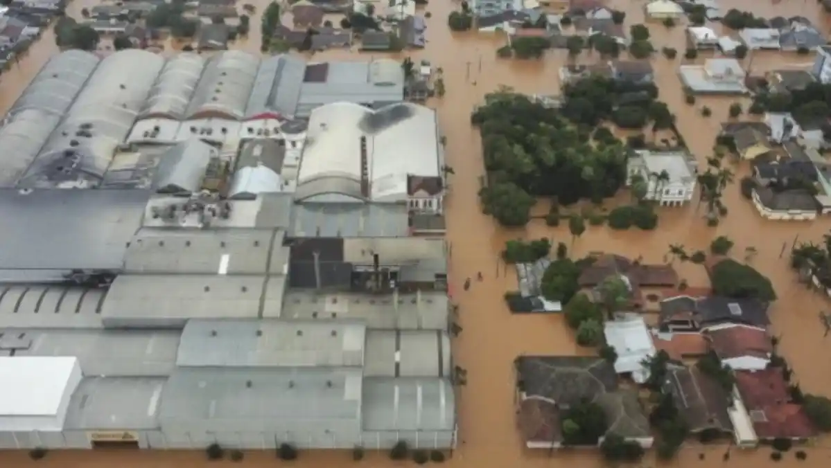 TRAGEDIA CONTINÚA: ascienden a 66 los fallecidos por inundaciones en el sur de Brasil