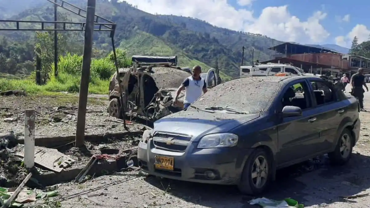 ¡CLAN DEL GOLFO AL ATAQUE! Dos muertos deja atentado en Cañasgordas, Colombia