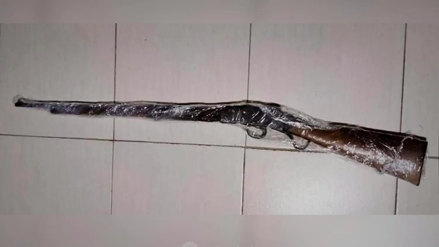Secuestran una carabina calibre 22 y aprehenden a un hombre en un control vehicular en San Cristóbal
