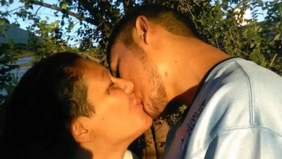 Condenaron a madre e hijo por incesto,pero siguen "luchando por su amor"