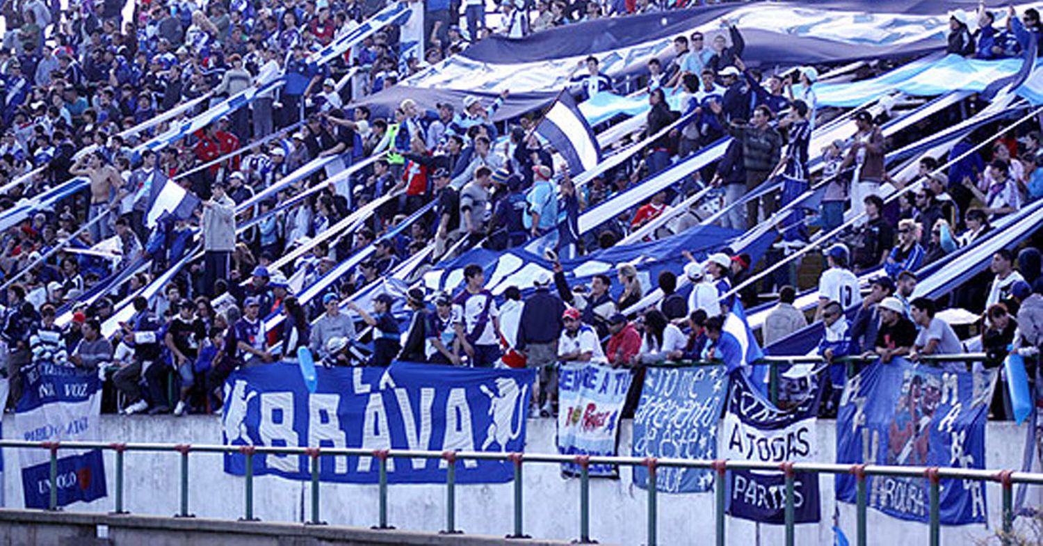 Por tiempo indefinido, Alvarado jugará sólo con socios en las tribunas