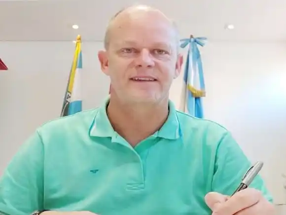 El Intendente de Santa Ana pidió a dirigente libertario que se disculpe por difamación