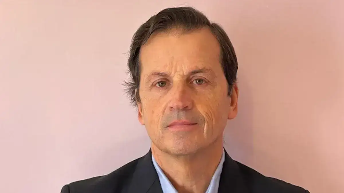 Tras la renuncia, la conducción quedó en manos del vicepresidente Vicente Serra.