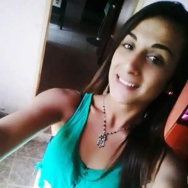 Pilar se contactó con la familia