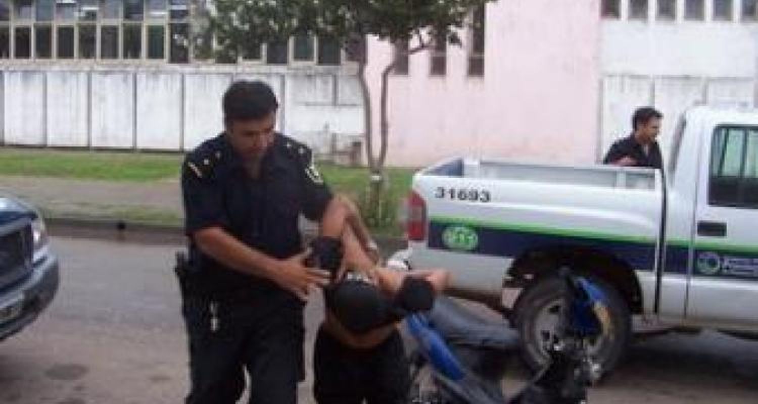Allanamientos y detenidos tras varios operativos