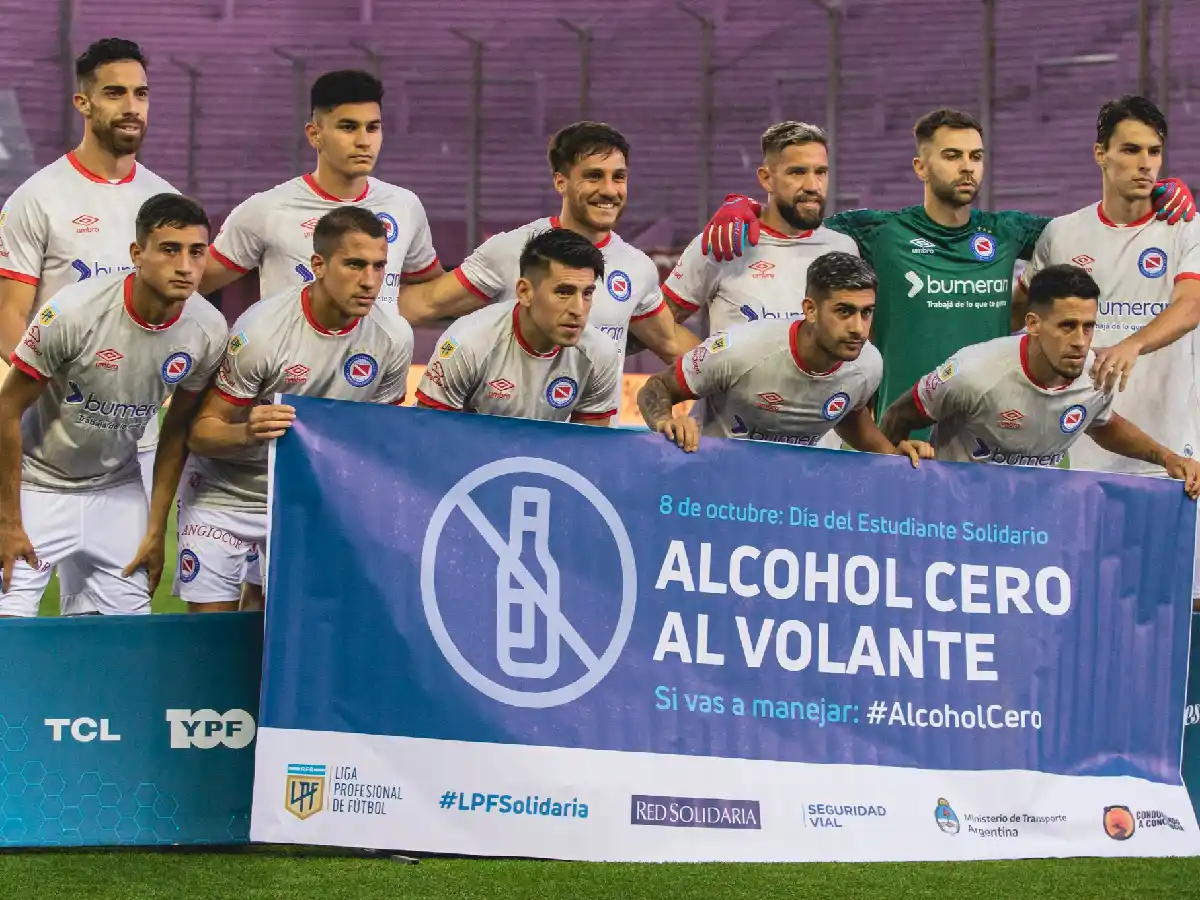 Argentinos, como visitante, goleó a Lanús