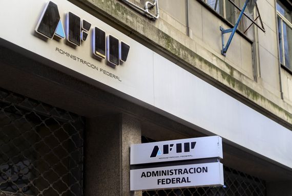 El Gobierno anunció la disolución de la AFIP