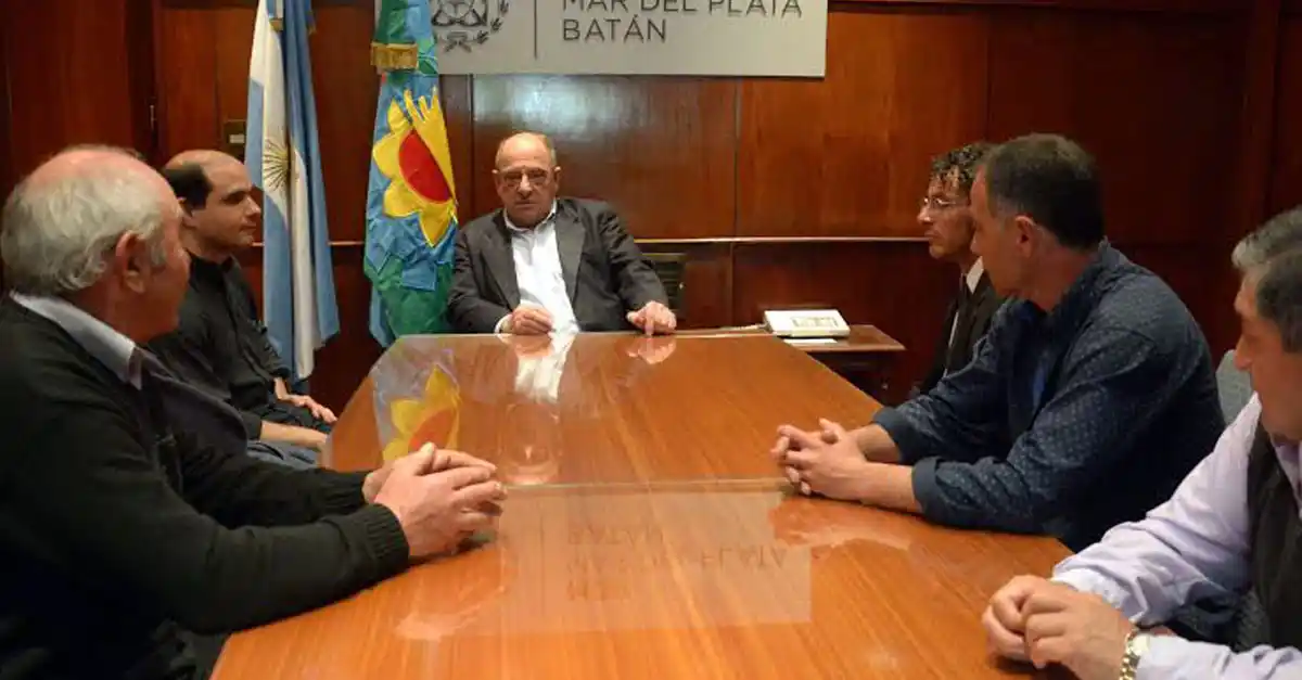 Vecinos de Sierra de los Padres respaldaron a su delegada