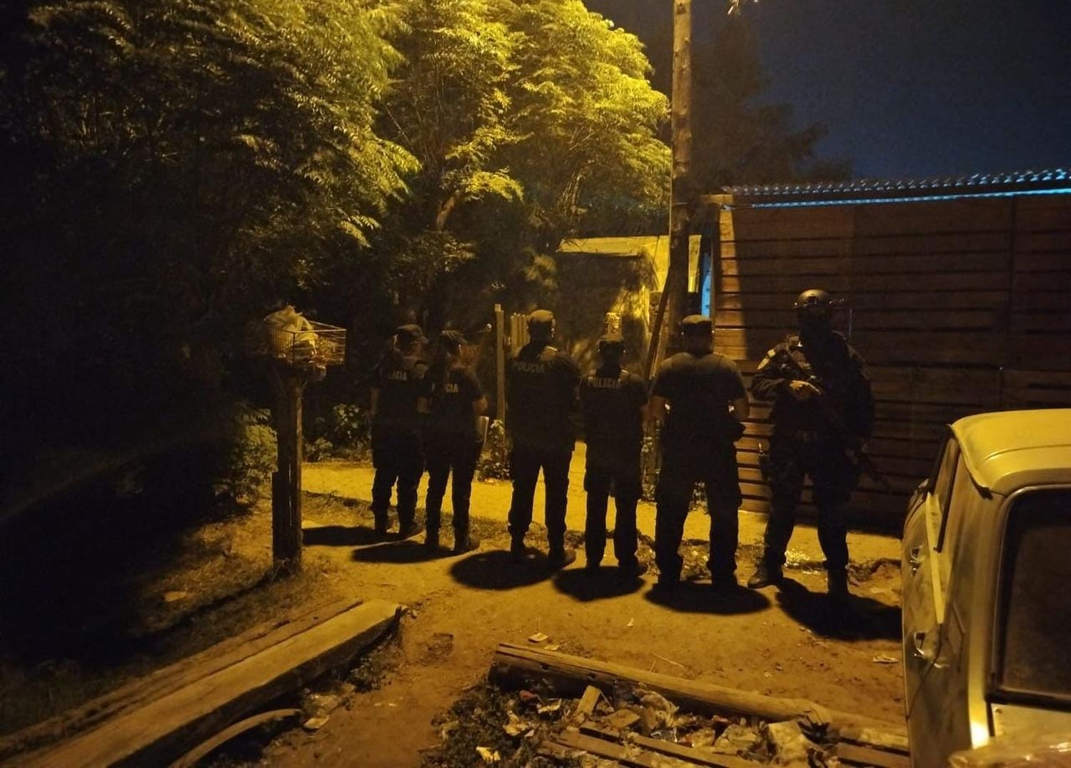 Tostado: tras allanamientos, secuestraron una “tumbera” e identificaron a un adolescente