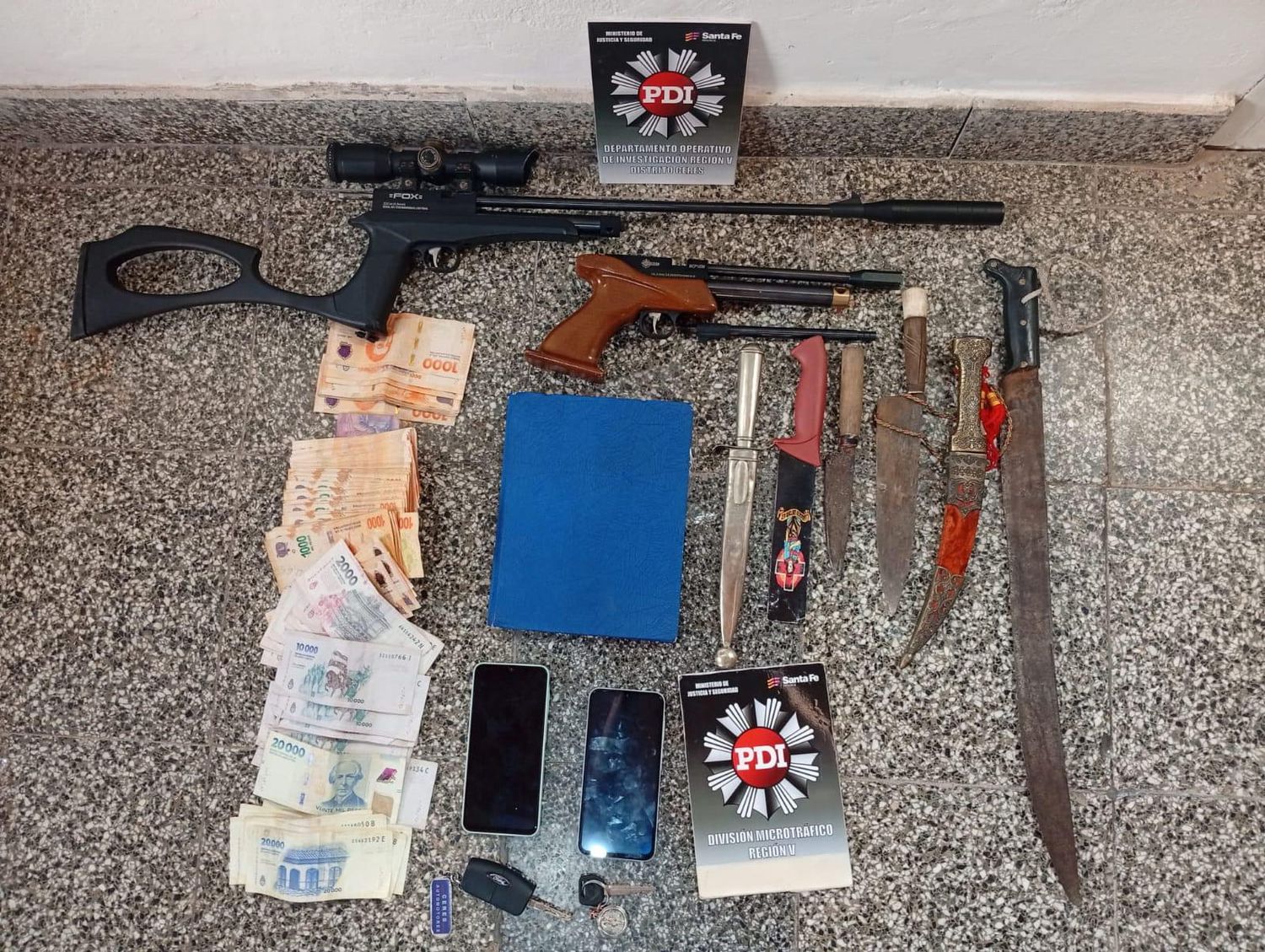 Un disturbio en la vía pública dejó a una persona herida en el rostro: allanamientos, detención y secuestros