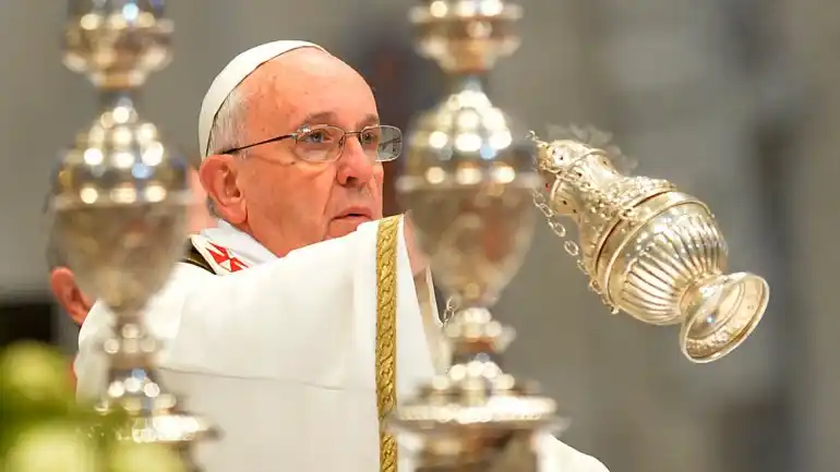 Francisco celebró la misa Crismal: "La alegría sacerdotal tiene como hermana a la pobreza"