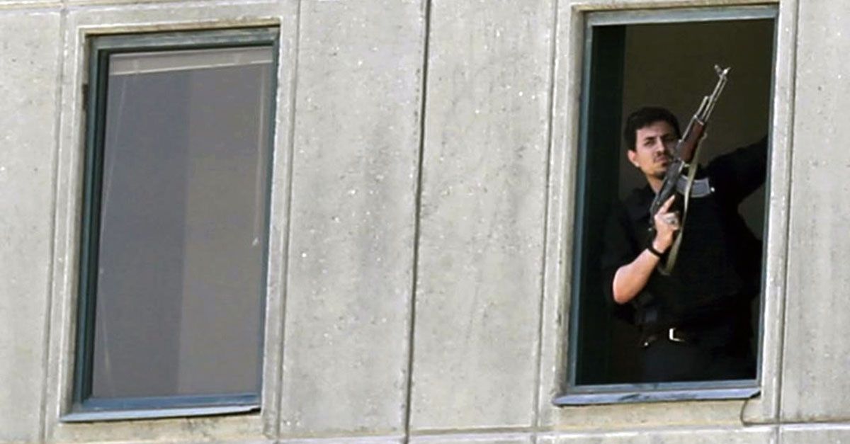 Ataques al Parlamento y al mausoleo en Irán: 12 muertos