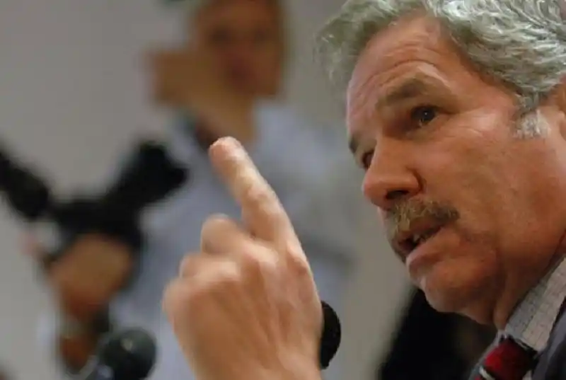 Rutas provinciales: Solá propuso solicitar créditos para repavimentarlas 