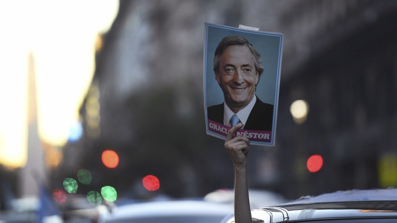 A 12 años de la muerte de Néstor Kirchner, Candelaria Cuscuela y Florencia Sánchez lo recordaron en sesión del Concejo