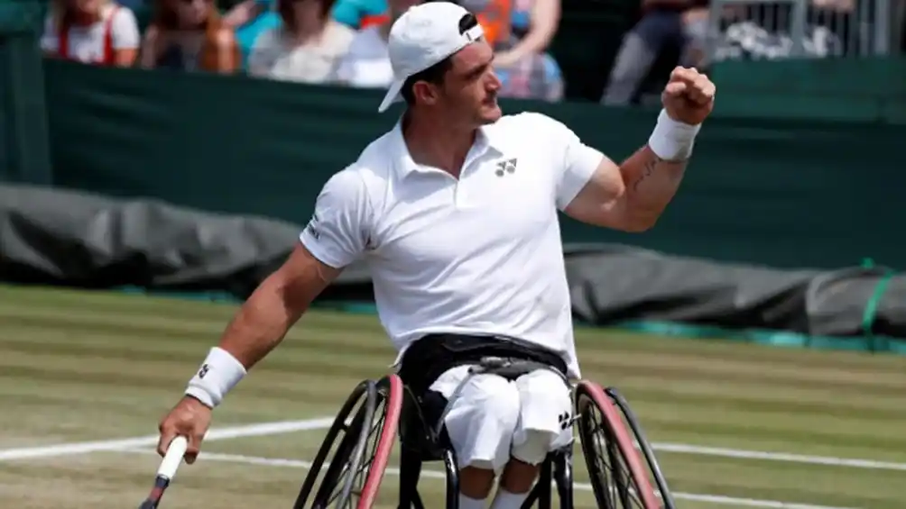 El «Lobito» Fernández queda a un título del Grand Slam en tenis adaptado tras coronarse en Wimbledon