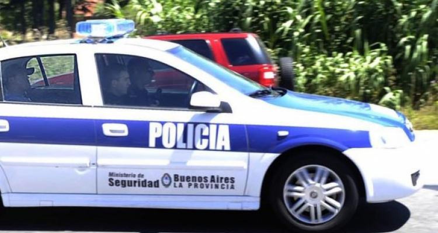 Motociclista impactó contra un patrullero