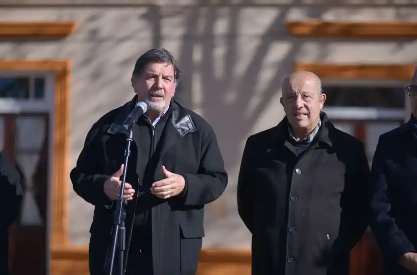 Alberto Sileoni pasó por la 5ta Sección y fue duro contra la oposición