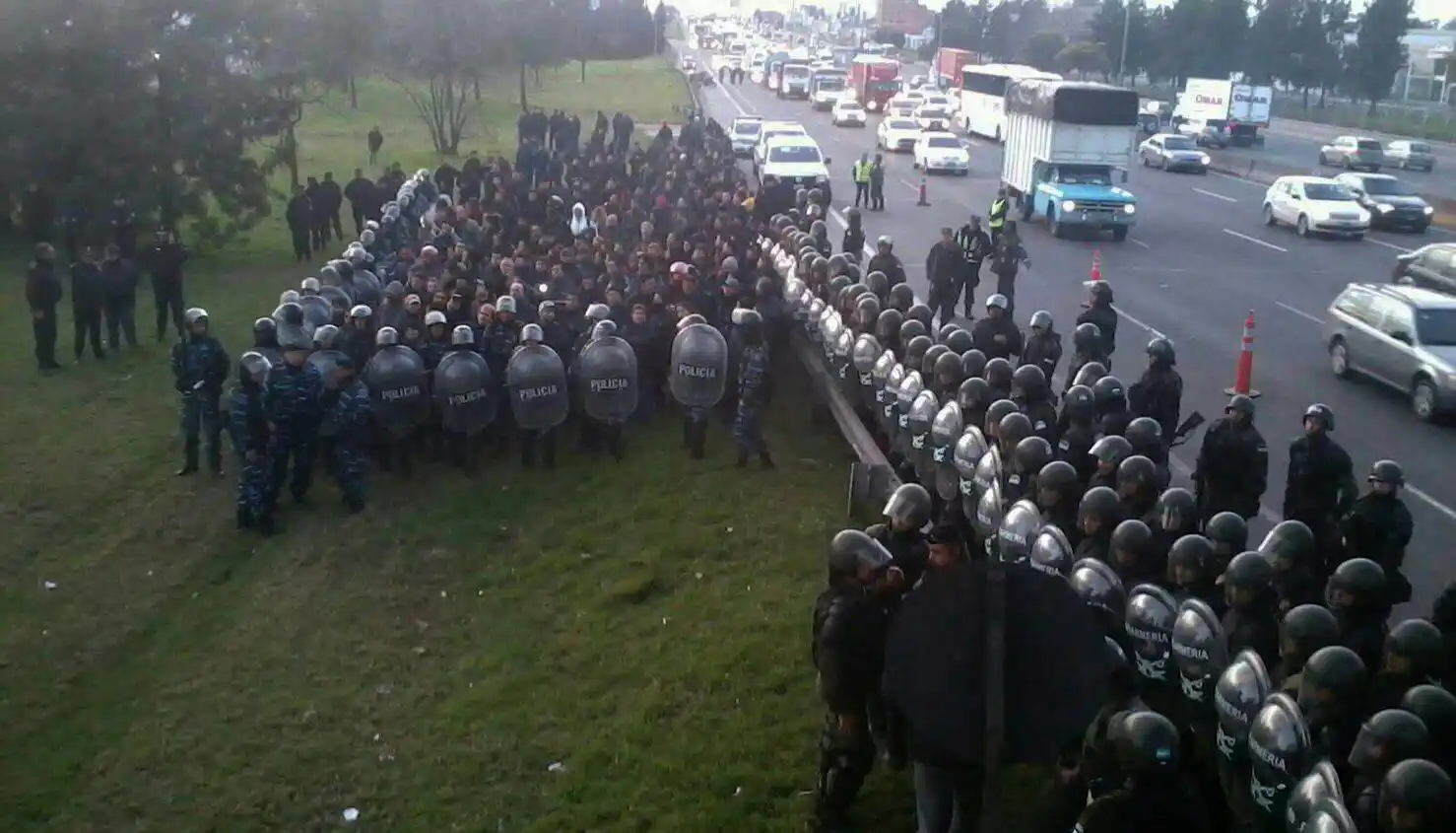 Empleados de Lear denuncian agresiones de excompañeros: "No nos dejan entrar a trabajar"